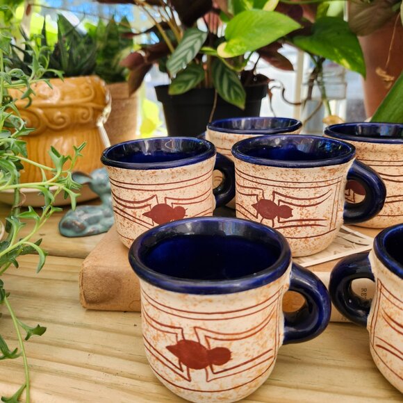 RARE Vintage Handmade black widow spider ceramic espresso mugs, set of 6 - Picture 5 of 13